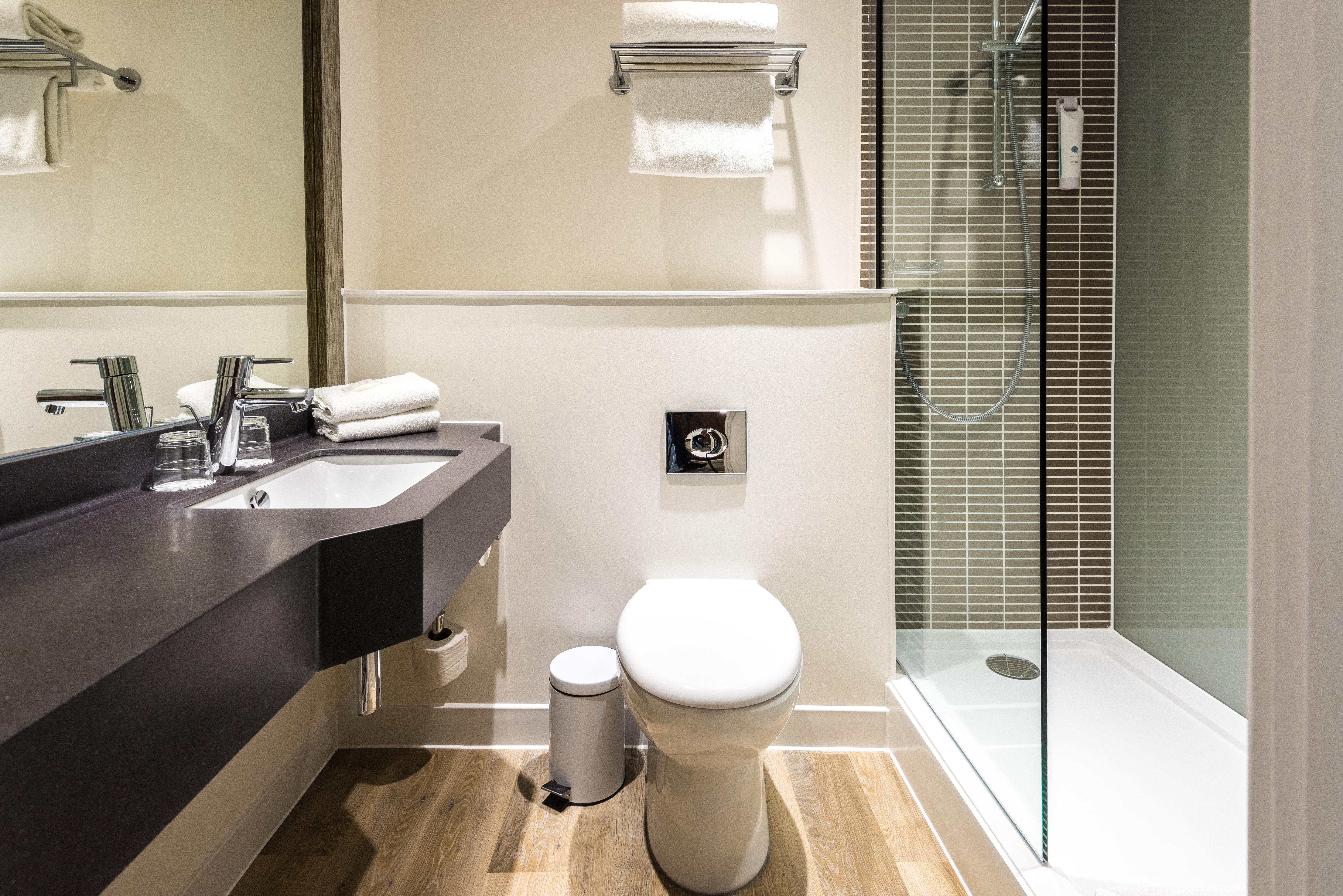 Leeds By Ihg Hotel 4*