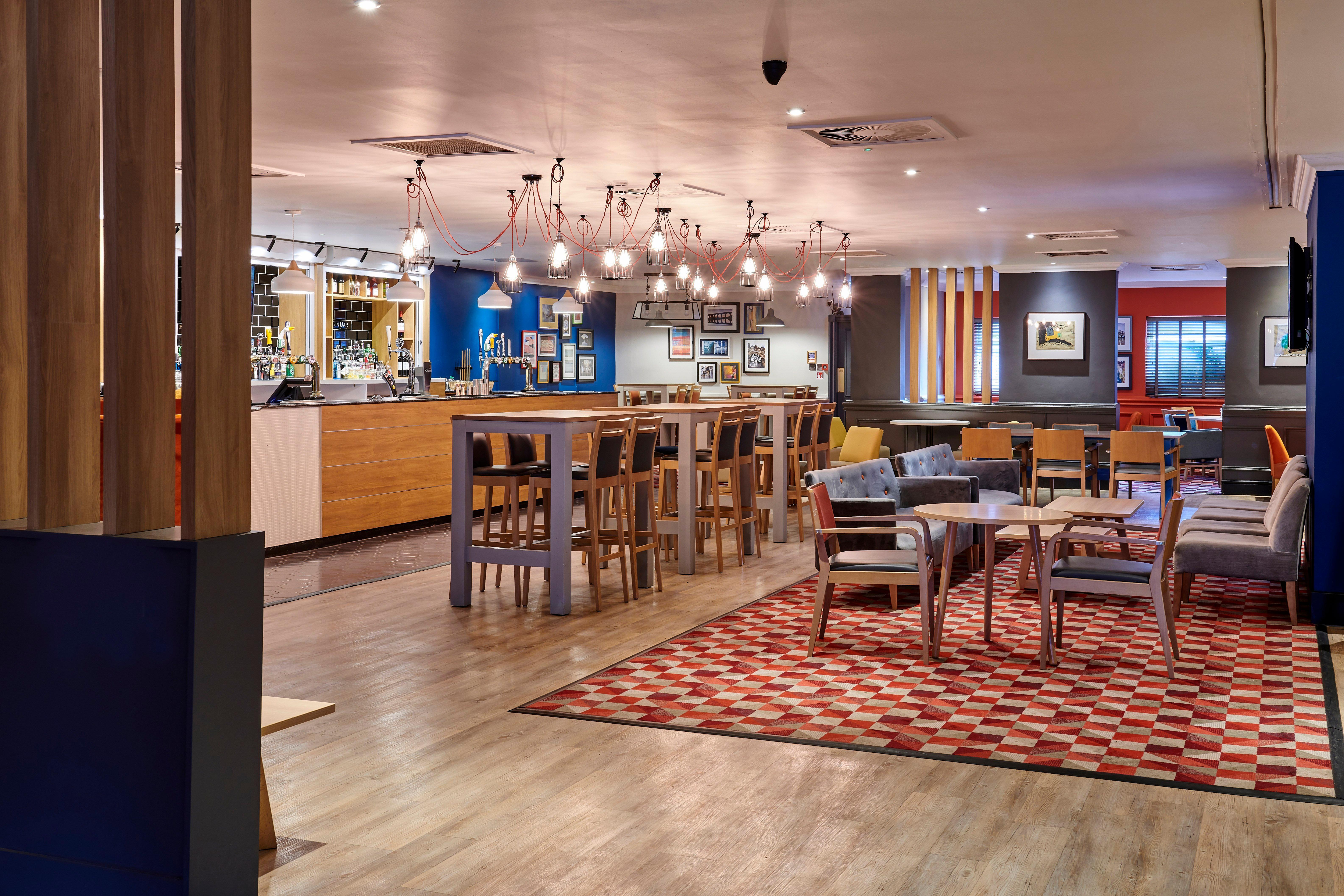 Leeds By Ihg Hotel