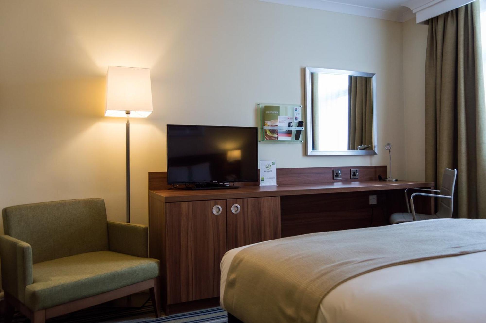 Leeds By Ihg Hotel 4*