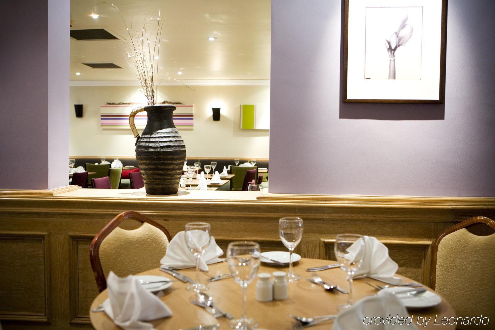 Leeds By Ihg Hotel 4*