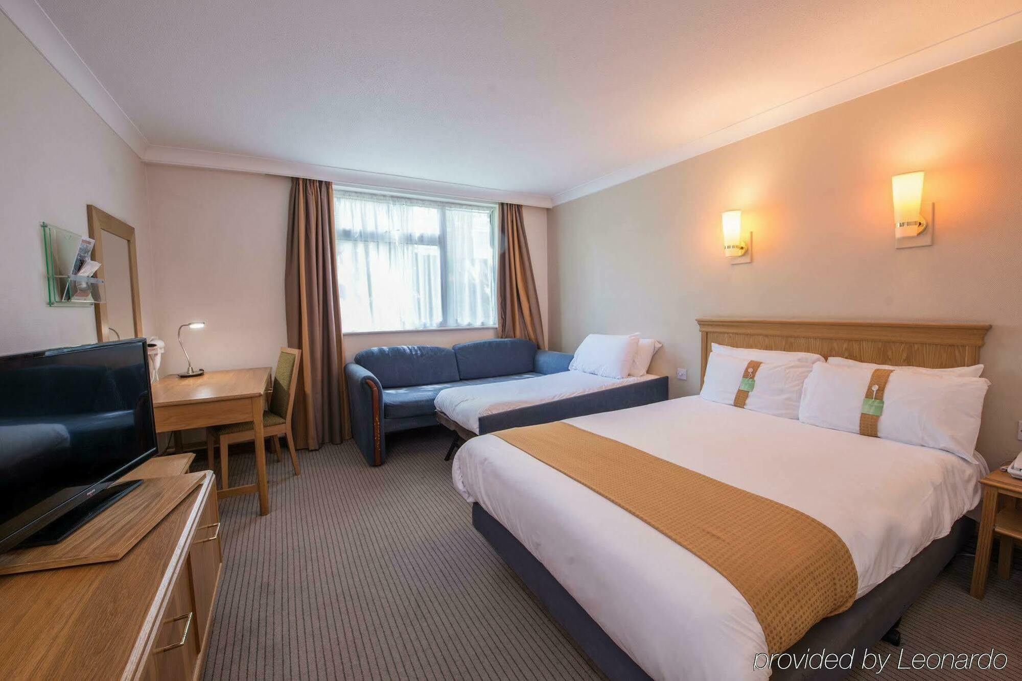 Leeds By Ihg Hotel 4*